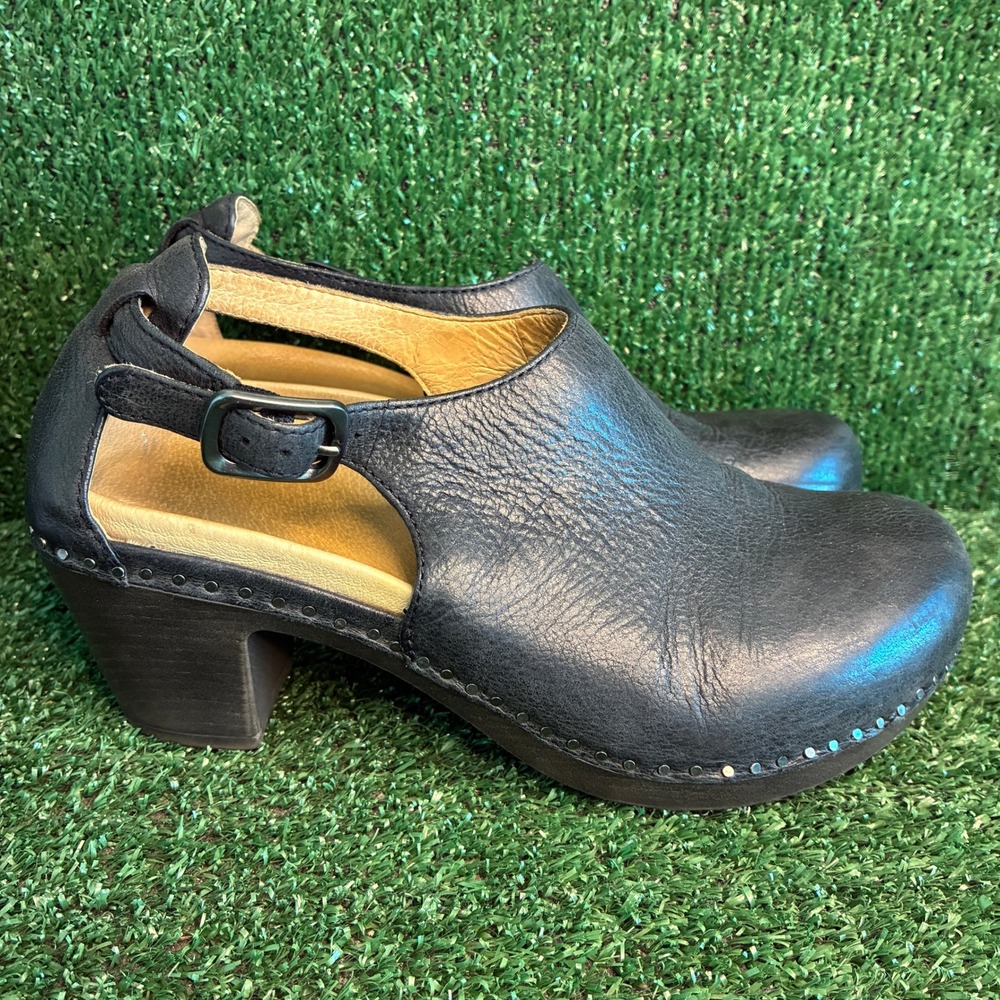 Dansko Sassy Studded Leather Slingback Clogs Sandal Heel Black Womens Size 7.5-8